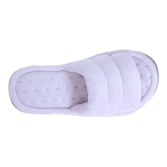 NWT Isotoner Womens Slip-On Slippers Size 9.5-10 - Picture 1 of 6